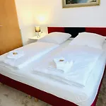 Dua Hotel 3*